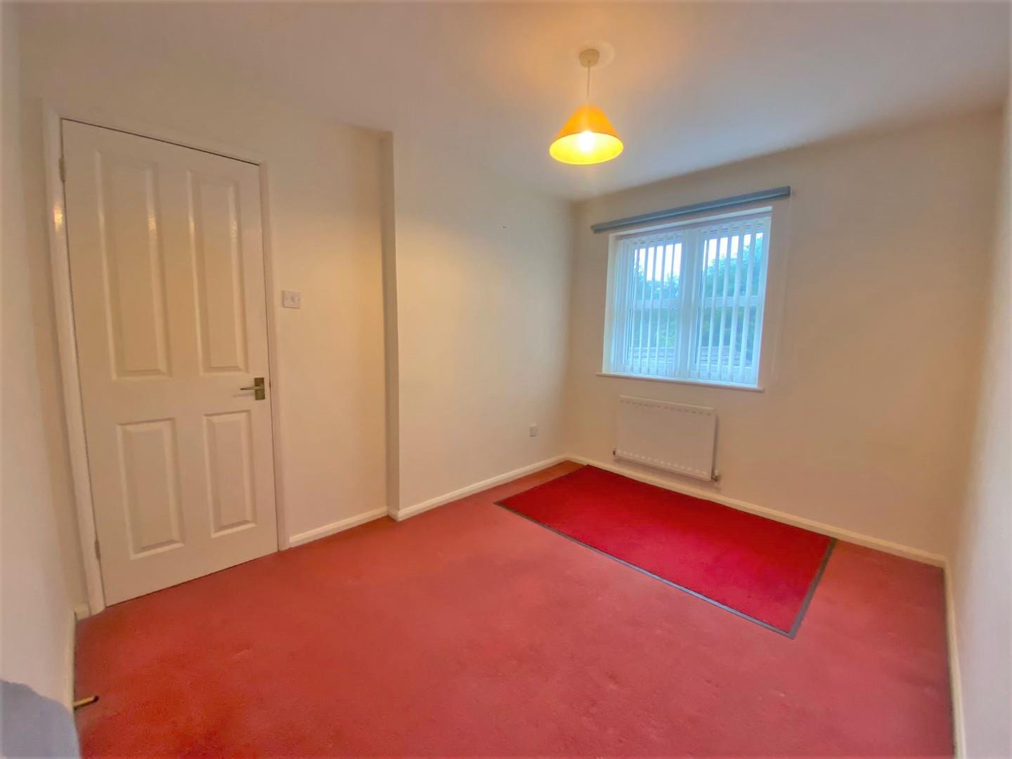Longfield Avenue, Mill Hill